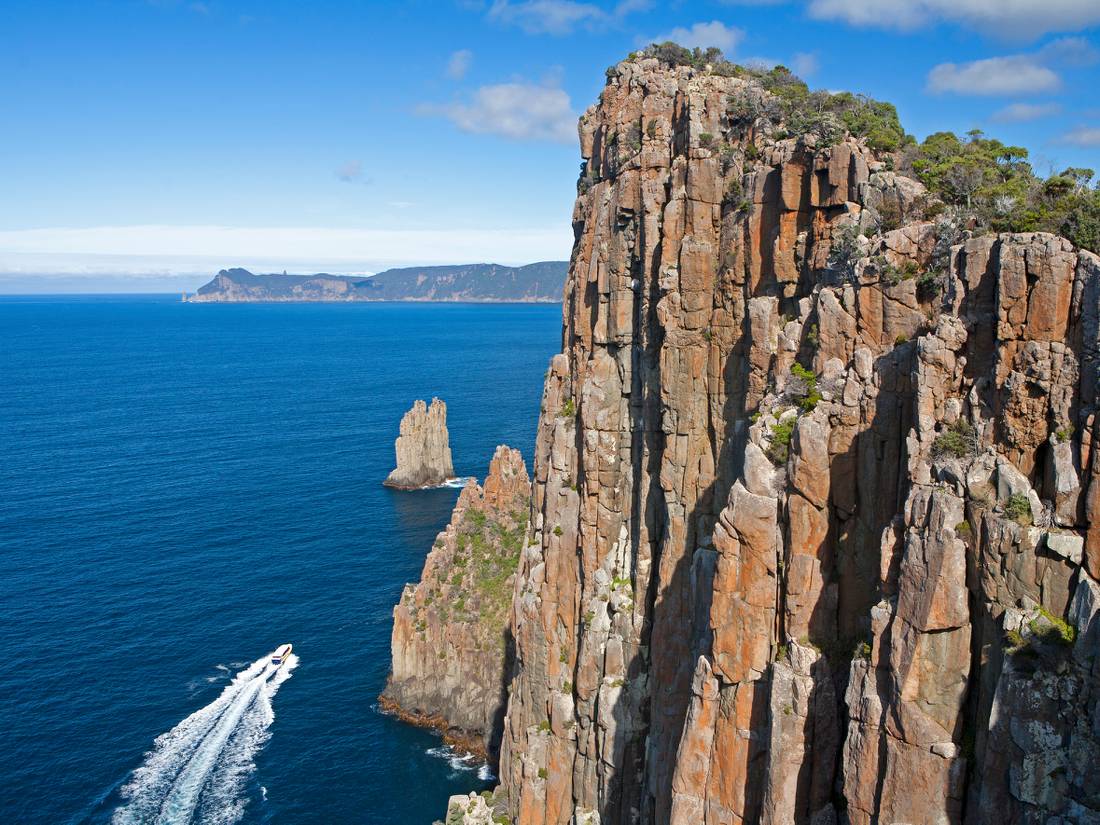 Cape Hauy with Cape Pillar beyond |  <i>Andrew Bain</i>