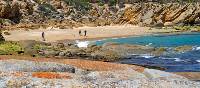 Spectacular coastal walking on Flinders Island |  <i>Andrew Bain</i>