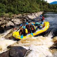 Navigating the rapids on the Franklin River | Carl Roe