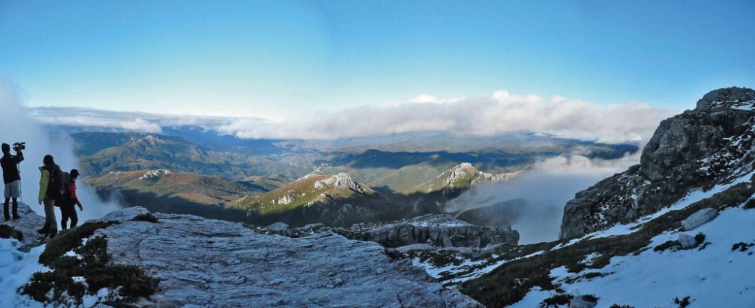 Breathtaking views from the top of Frenchmans Cap |  <i>Aran Price</i>