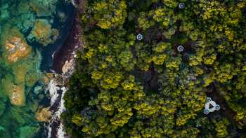 LachlanGardiner_WorldExpeditions_FlindersIsland_April2023_HIGHRES-DJI_0189,Lachlan Gardiner Our Flinders Island Eco-Comfort Camp is in a secluded setting with beach access