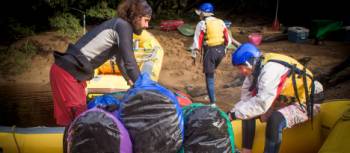 Guides packing the rafts on the Franklin | Glenn Walker